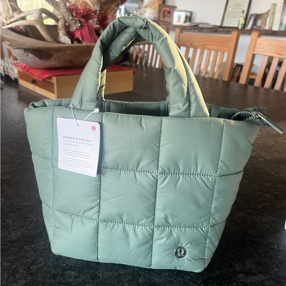 NWT lulu lemon athletica Quilted Mini Tote in Sage/Eucalyptus